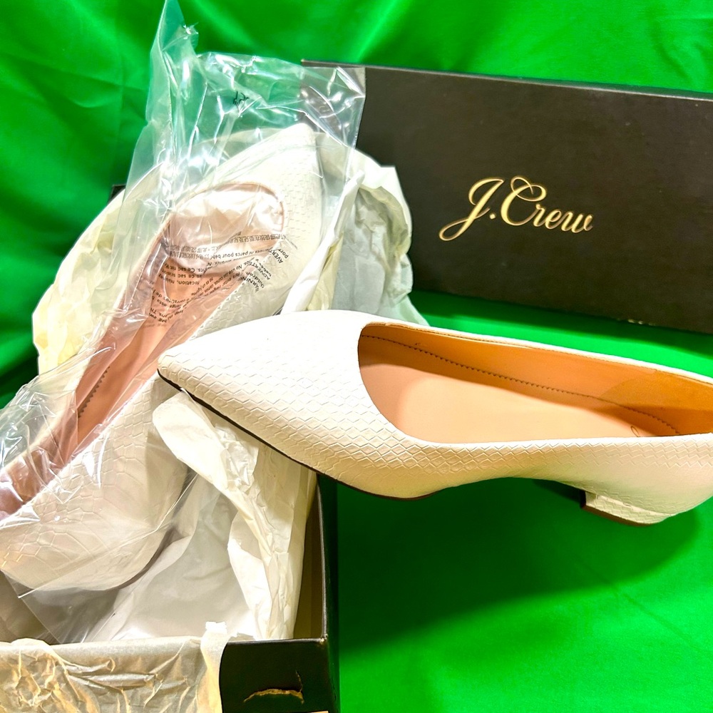 J.Crew Pointed-toe flats in snakeskin-printed leather/Size 10/white.Never worn.